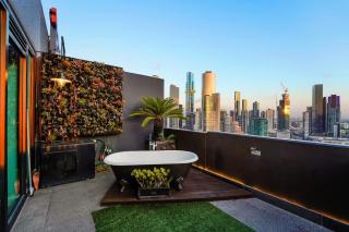 Eiffel Tower - Amazing 28th Floor Apt w parking - 3