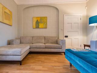 Hamilton Lodge a 6 bedroom seaside Holiday Home Hosting Happiness - 1