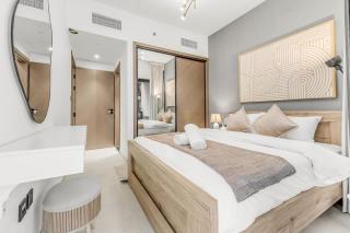 Binghatti 1-Bedroom Dream Stay - 8