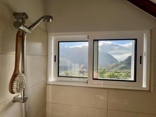 Mountain Retreat - ZemBica by Atlantic Holiday - São Vicente - 1
