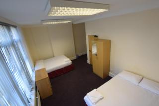York Hotel - Ilford - 4