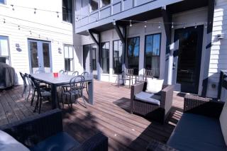 Minutes to Downtown Huge Outdoor Deck HOT TUB - Nashville - 4
