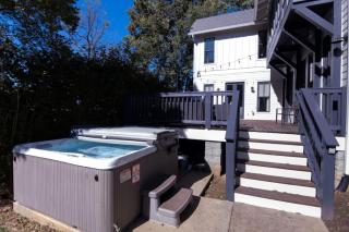 Minutes to Downtown Huge Outdoor Deck HOT TUB - Nashville - 6