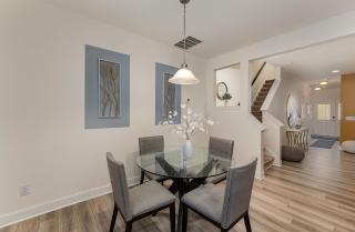 Stylish Getaway near City Center and Amphitheater - Raleigh - 2