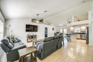 BBQ and Boat Dock Canal-Front Home in Cape Coral! - Cape Coral - 8