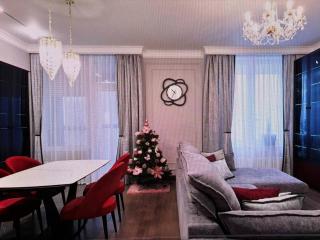 Urban Retreat Parkside Suite with Terrace and Entertainment - 4