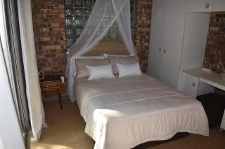 Lenny's Den - Marloth Park - 6