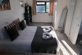 Lovable Lancing with Garden Parking - Lancing - 2