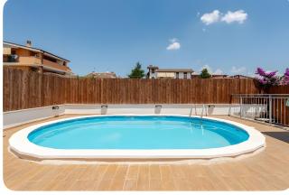 Amar Apartment with Pool - 9