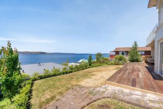 Waterfront luxe- a Hobart oasis - Sandy Bay - 2