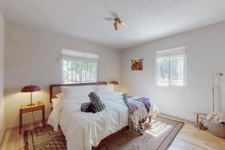 King Bed Centrally Located - 3