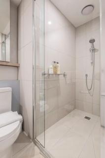 Gorgeous 2brm in leafy Elwood - 3