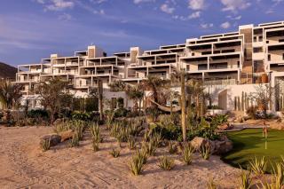 Boutique Ocean Escape with Relaxing Amenities - 8