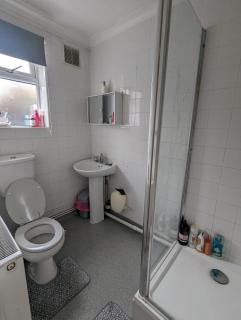 Cosy Ground Floor Studio Flat - Hounslow - 2