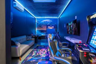 Home 6Bed , Themed Rooms, Game Room, Storey Lake - Kissimmee - 0