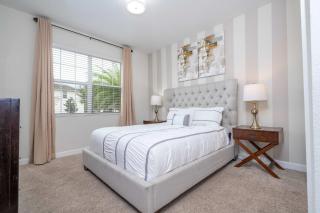 Home 6Bed , Themed Rooms, Game Room, Storey Lake - Kissimmee - 4
