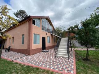 Surami Comfort House - 2