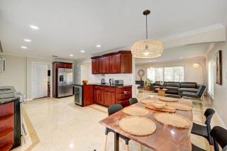 WALK to Beach Luxury 3BR Villa in Hollywood Lakes - Hollywood - 3