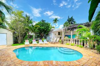 WALK to Beach Luxury 3BR Villa in Hollywood Lakes - Hollywood - 0