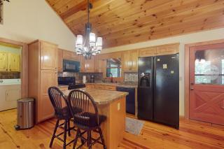 Lazy Bear Cabin - Ellijay - 4