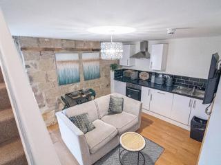 BV Modern Apartment Near Kirkstall Shopping Centre - Leeds - 0
