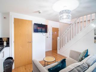 BV Modern Apartment Near Kirkstall Shopping Centre - Leeds - 9
