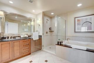 Classic Suite MGM Signature 25th FLR POOL VIEW - 7