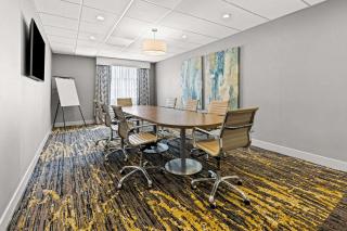 Best Western Plus Airdrie Gateway - 1