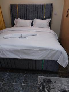 IvyKendra Kamakis - 4