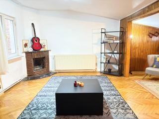 Bohemian Flat, 2BR, in Taksim Square, Beyoglu - Istanbul - 0