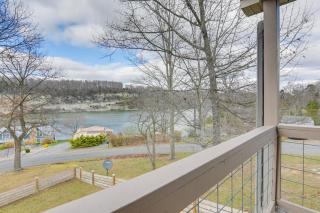 Apt with Lake Views - Day Trip to Virginia Tech! - Radford - 8