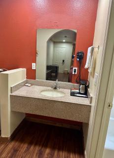 Western Plaza Inn - 1