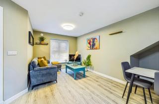 Modern Luxury Living in Waterford City Center - 6