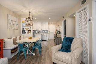 The Islander- Luxurious Beach Property - 9