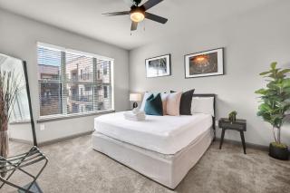 Ebony & Ivory Midtown King Bed - Atlanta - 9