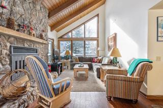 Wood Burning Fireplace, Walking Distance to Vail Bike Path, Affordable Rates - 9