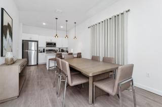 5BR and 4BA Family Escape with Private Pool, Near Disney - 8