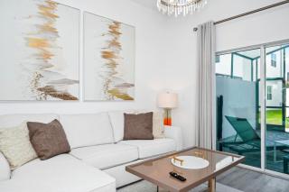 Charm 5BR Home with Private Pool, 15 Min to Disney - 3