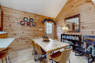 Four Seasons Retreat - Townsend - 2