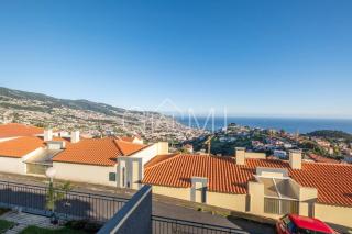 Casa do Pico by GALMI - Funchal - 1