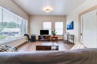 Charming Klamath Falls Apt Walk to Downtown! - Klamath Falls - 6