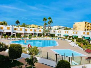 Las Brisas 51 by SunHousesCanarias - Playa del Inglés - 4