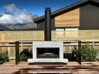 Modern home with SPA - Frankton - 8