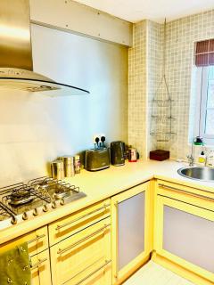 Charming 3 bedroom house with garden - 1