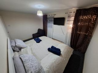 Sam House - 2