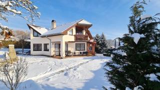 Clara Valis - Village House - 6