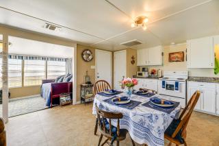 Powderhorn Lake House with Grill and Water Views! - Port Lavaca - 1