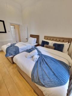 Clarges- Selfridges Deluxe Apartments - 0