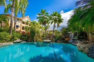 Elevated 2BR Modern Furnished Terrace Apartment - Cairns North - 0
