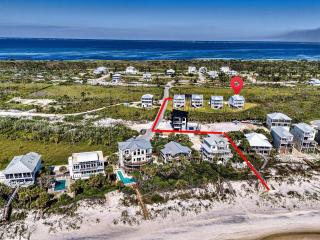 Latitude 30 Coastal Retreat - Oak Grove - 8